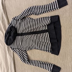 Lululemon reversible long-sleeve, size 8